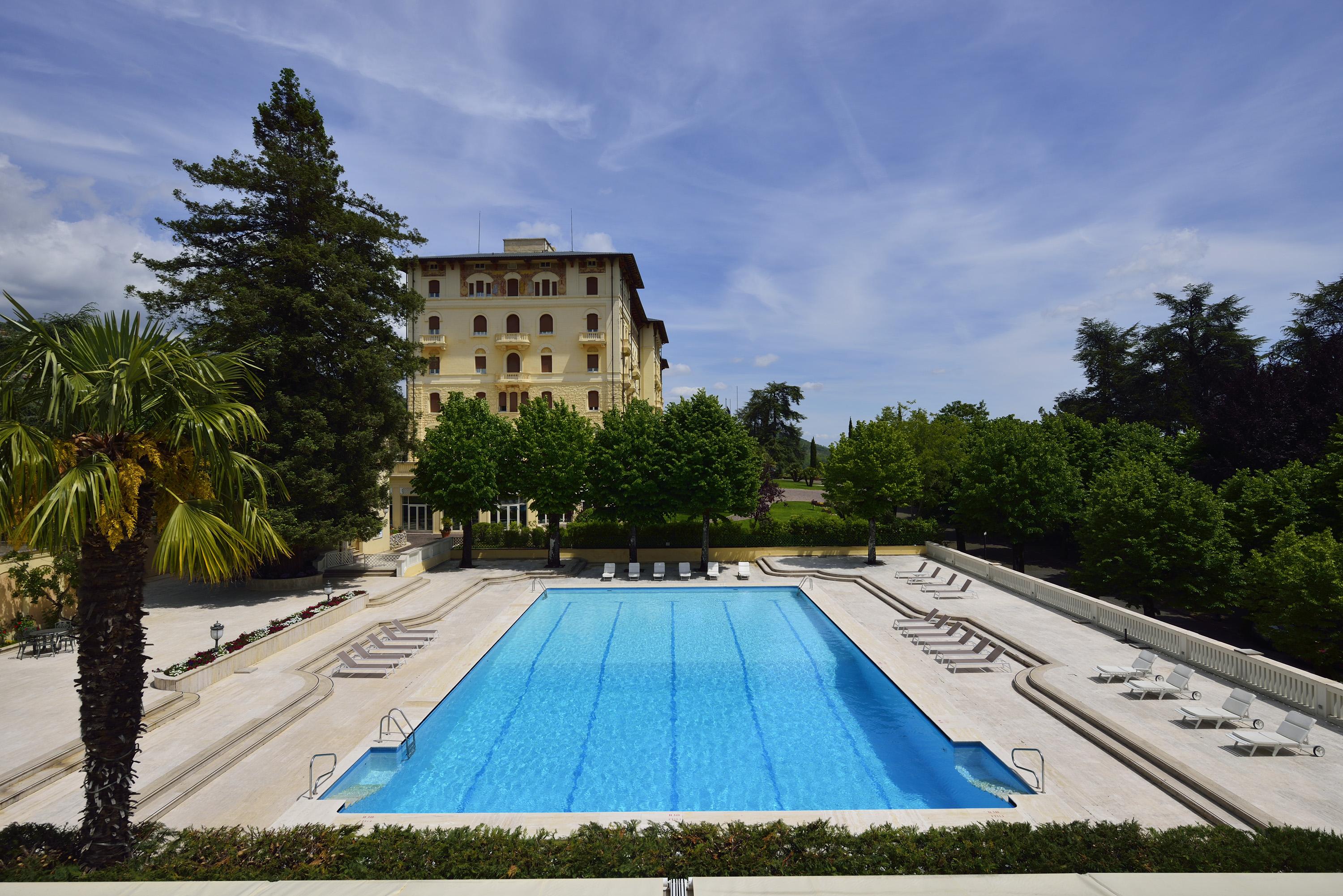 פיוג'י Grand Hotel Palazzo Della Fonte מראה חיצוני תמונה