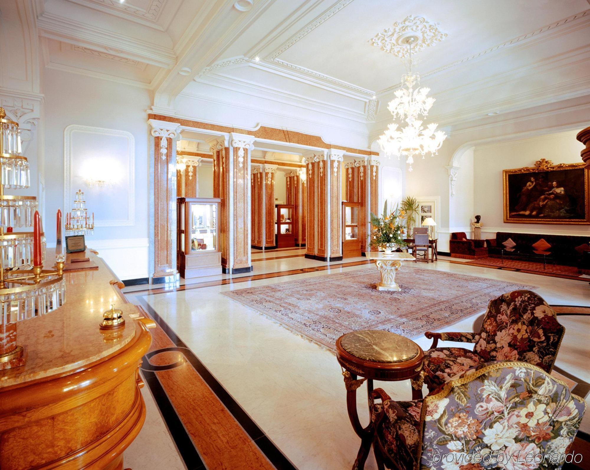 פיוג'י Grand Hotel Palazzo Della Fonte מראה פנימי תמונה
