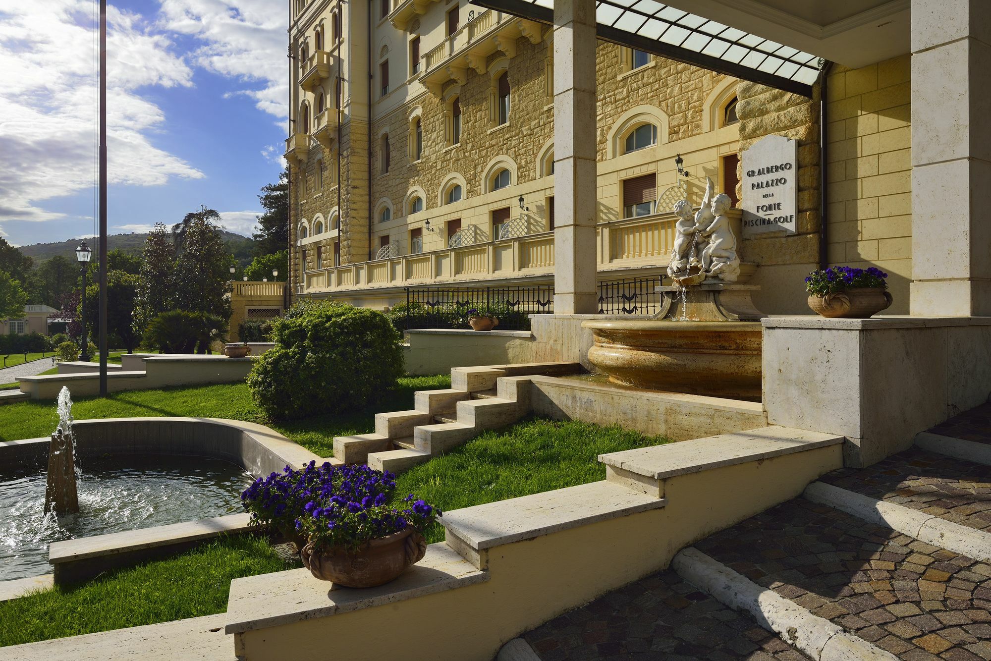 פיוג'י Grand Hotel Palazzo Della Fonte מראה חיצוני תמונה