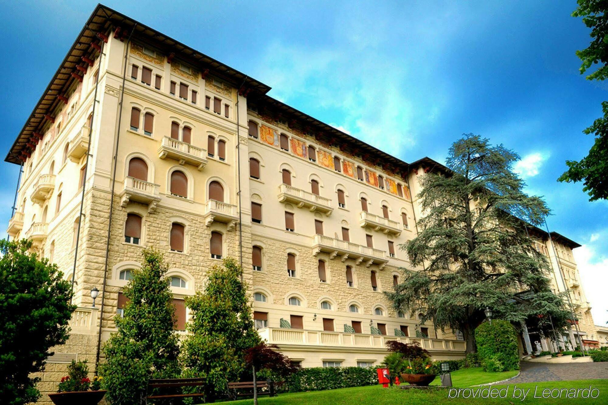 פיוג'י Grand Hotel Palazzo Della Fonte מראה חיצוני תמונה
